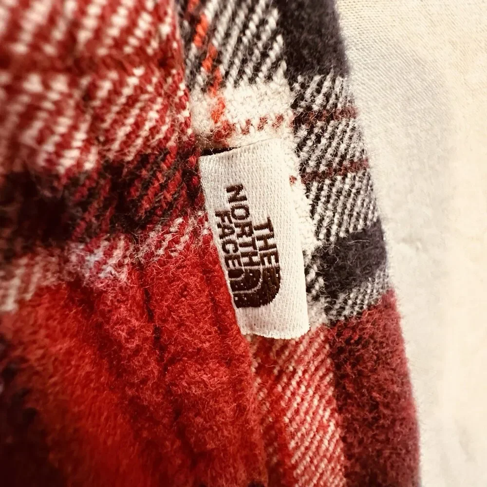 The North Face Plaid Flannel Shirt Men's Large Red Blue Plaid Cotton Button Up